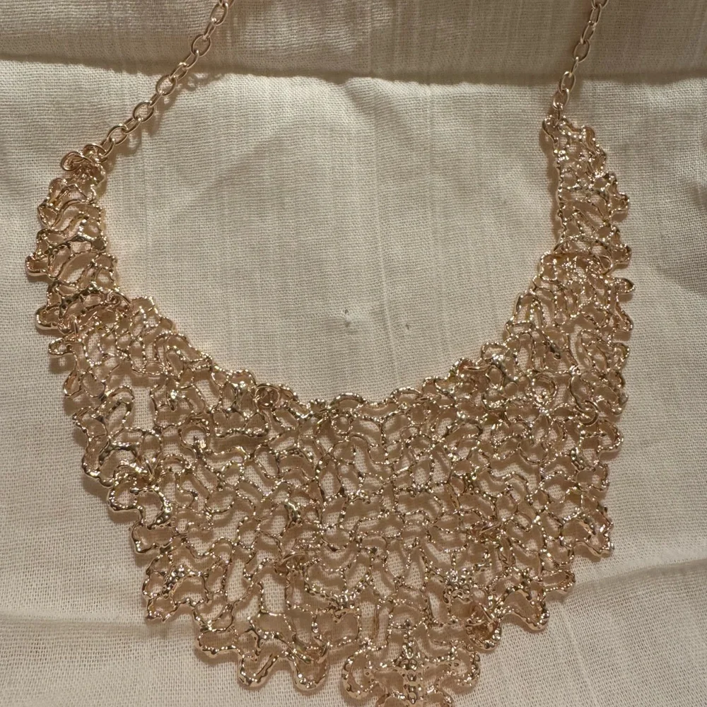 Amrita Singh Rose Gold Filigree Necklace